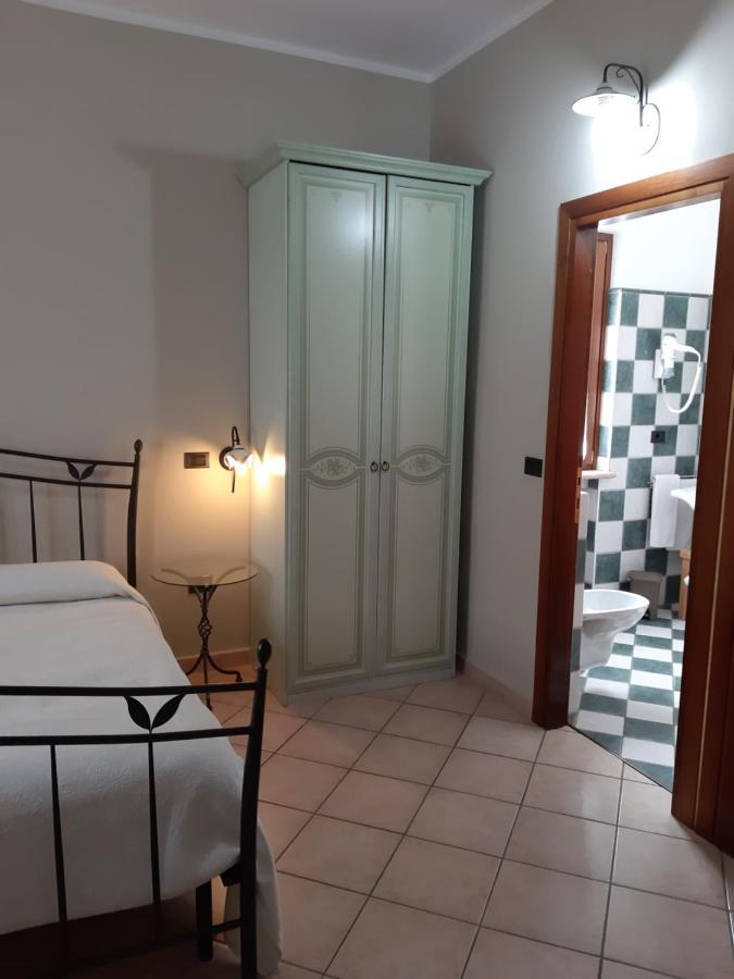 Sweet House Only Rooms Peschiera del Garda Bagian luar foto