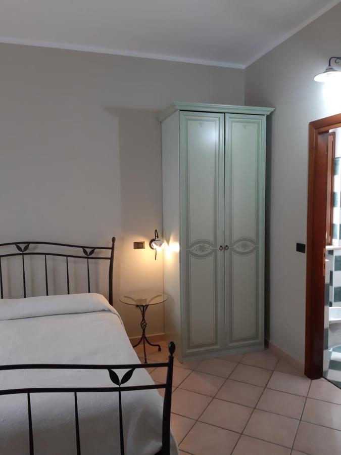 Sweet House Only Rooms Peschiera del Garda Bagian luar foto