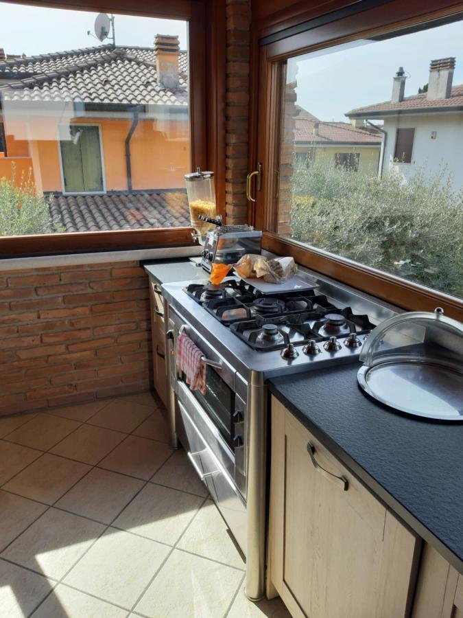 Sweet House Only Rooms Peschiera del Garda Bagian luar foto